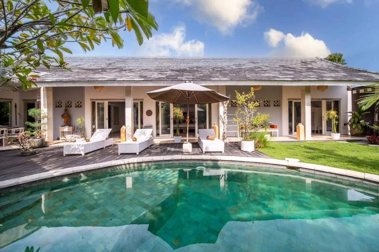 Villa Armani Seminyak Дом отдыха Семиньяк